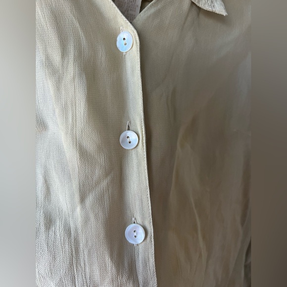 April Cornell tan long sleeve button up shirt and tank top set Women’s M - Picture 9 of 10